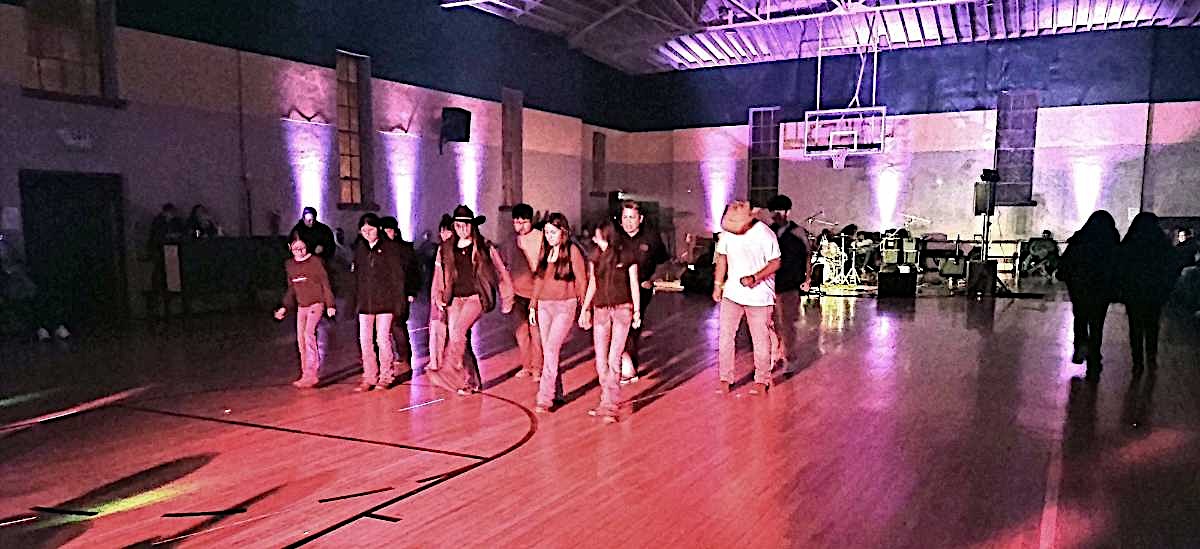 Dancing at Zuni St Anthony